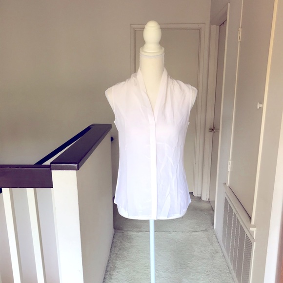 Banana Republic Tops - Banana Republic silk top